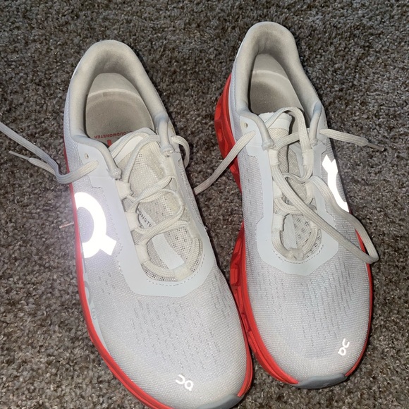 On Running - CloudMonster Running Shoe - Picture 3 of 8